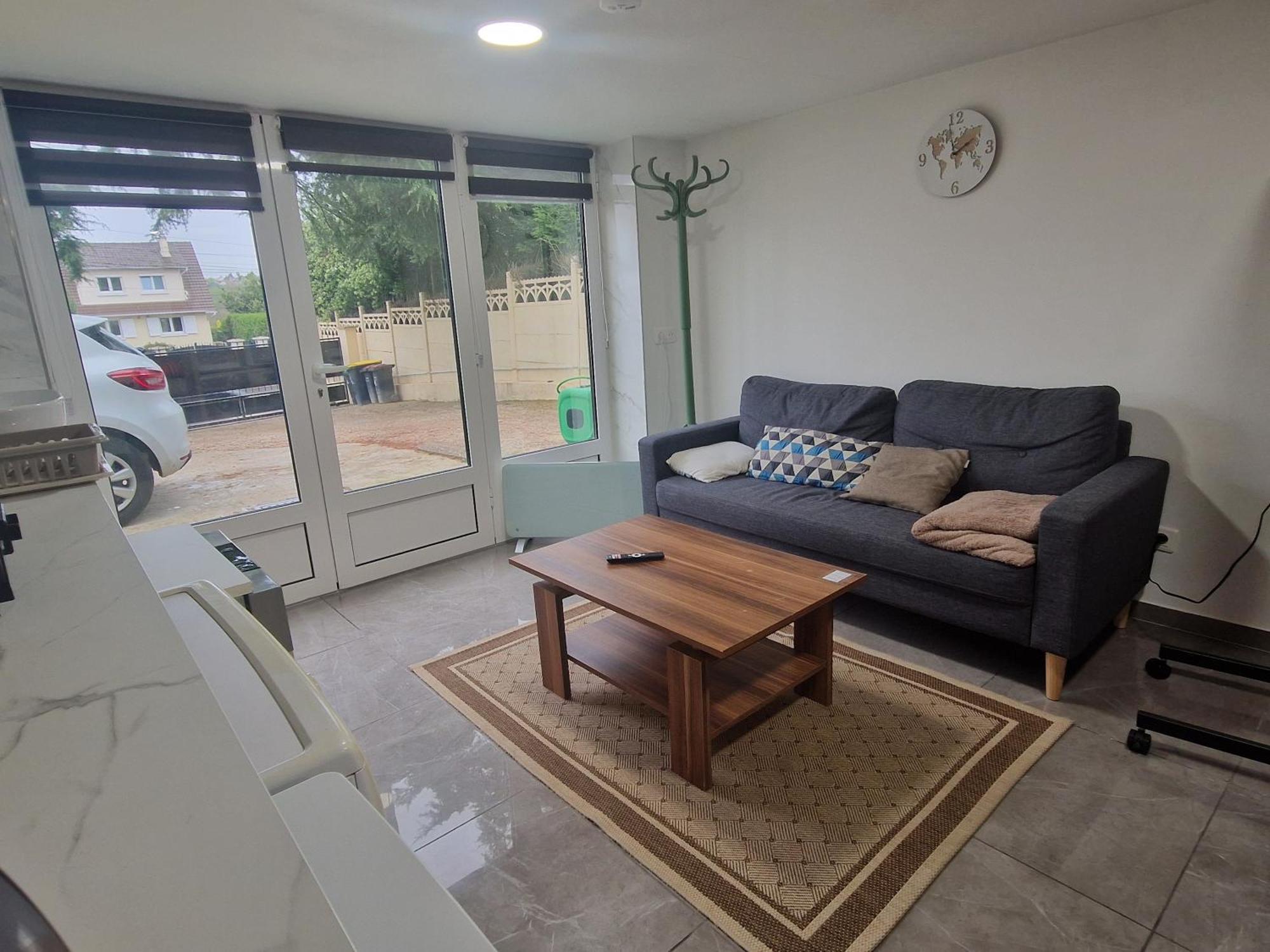 L'Auberge De Sucy - Studio Climatise Dış mekan fotoğraf